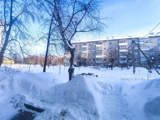 Продам двухкомнатную (2-комн.) квартиру, Халезова ул, 13, Казань г