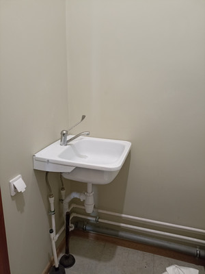 Продам комнату в 6-комн. квартире, Рыбацкая ул, 4, Санкт-Петербург г