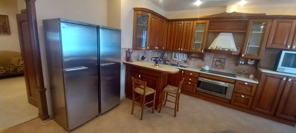 Продам трехкомнатную (3-комн.) квартиру, Ленинградский пр-кт, 52, Москва г