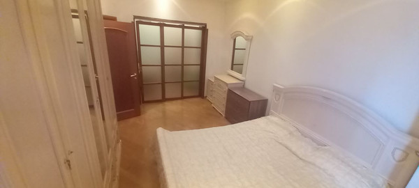 Продам трехкомнатную (3-комн.) квартиру, Ленинградский пр-кт, 52, Москва г