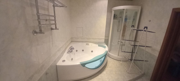 Продам трехкомнатную (3-комн.) квартиру, Ленинградский пр-кт, 52, Москва г