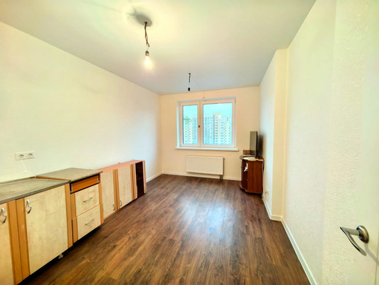 Продам двухкомнатную (2-комн.) квартиру, Западный квартал (Купелинка мкр) ул, 6к2, Сапроново д