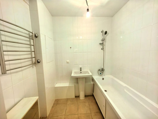 Продам двухкомнатную (2-комн.) квартиру, Западный квартал (Купелинка мкр) ул, 6к2, Сапроново д