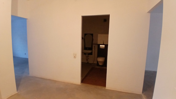 Продам трехкомнатную (3-комн.) квартиру, Королёва пр-кт, 63к2, Санкт-Петербург г