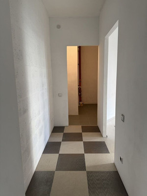 Продам трехкомнатную (3-комн.) квартиру, Королёва пр-кт, 63к2, Санкт-Петербург г