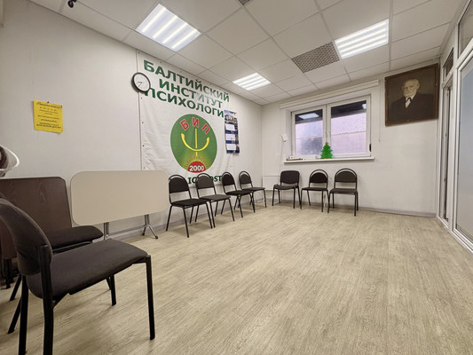 Сдам коммерческое помещение 52,2 м2, В.Гакуна ул, 5, Калининград г