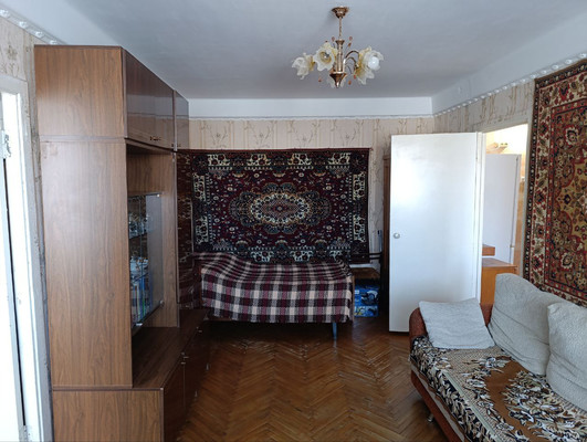 Продам двухкомнатную (2-комн.) квартиру, 3, Большая Вруда д