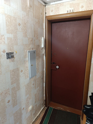 Продам двухкомнатную (2-комн.) квартиру, 3, Большая Вруда д