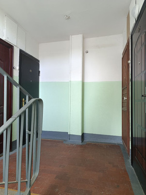 Продам двухкомнатную (2-комн.) квартиру, 3, Большая Вруда д