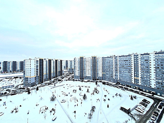 Продам трехкомнатную (3-комн.) квартиру, Десантника Вадима Чугунова б-р, 10/6, Новогорелово п