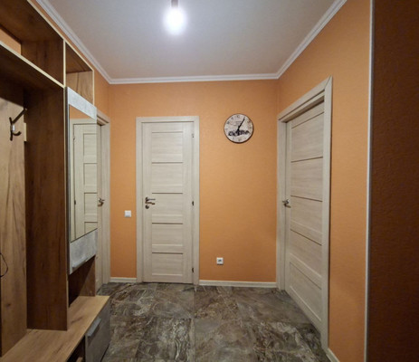 Продам трехкомнатную (3-комн.) квартиру, Десантника Вадима Чугунова б-р, 10/6, Новогорелово п