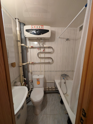 Продам однокомнатную (1-комн.) квартиру, Космонавтов пр-кт, 8к2, Ростов-на-Дону г