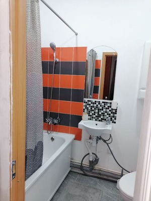 Продам однокомнатную (1-комн.) квартиру, Колмовская наб, 71Б, Великий Новгород г