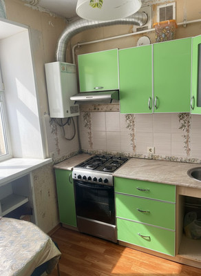 Продам трехкомнатную (3-комн.) квартиру, Шаляпина ул, 25, Казань г