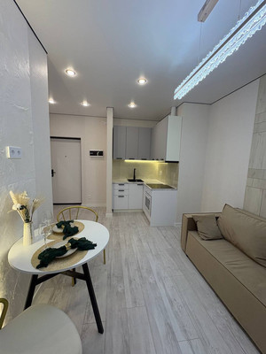 Продам двухкомнатную (2-комн.) квартиру, им. Петра Метальникова ул, 38, Краснодар г