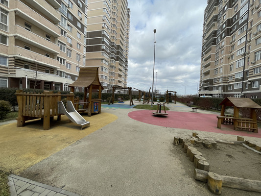 Сдам однокомнатную (1-комн.) квартиру, им. Мурата Ахеджака ул, 12к2, Краснодар г