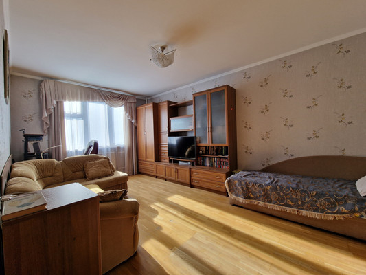 Продам однокомнатную (1-комн.) квартиру, Маломосковская ул, 21к4, Москва г