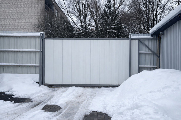 Продам машиноместо 20,3 м2, Сержанта Колоскова ул, 4а, Калининград г