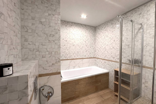 Продам трехкомнатную (3-комн.) квартиру, Петра Ломако ул, 8, Красноярск г