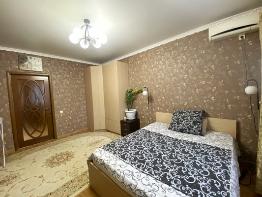 Продам двухкомнатную (2-комн.) квартиру, Восточно-Кругликовская ул, 28/2, Краснодар г