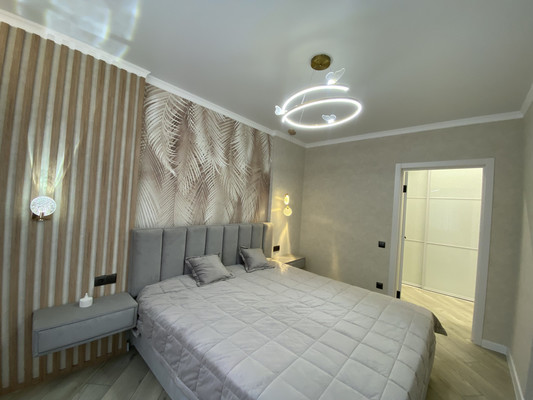 Продам трехкомнатную (3-комн.) квартиру, Маршала Жукова пр-кт, 18, Ростов-на-Дону г