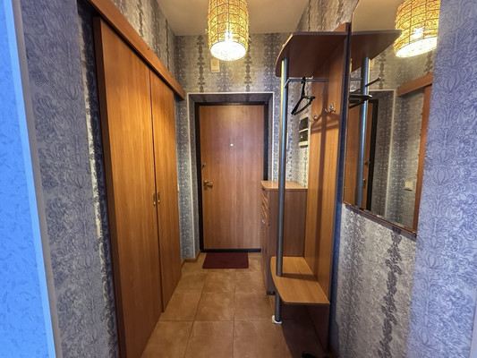 Продам однокомнатную (1-комн.) квартиру, Рощинская ул, 39, Екатеринбург г