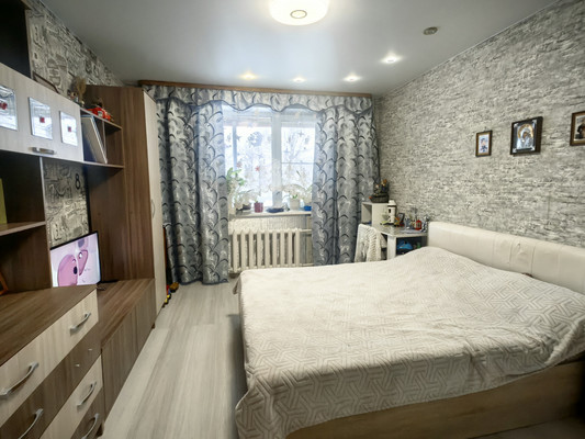 Продам двухкомнатную (2-комн.) квартиру, Насоновская ул, 2, Бунятино д