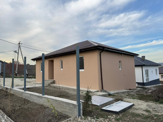 Продам дом, Имени Юрия Чернова ул, 1, Натухаевская ст-ца, 0 км от города