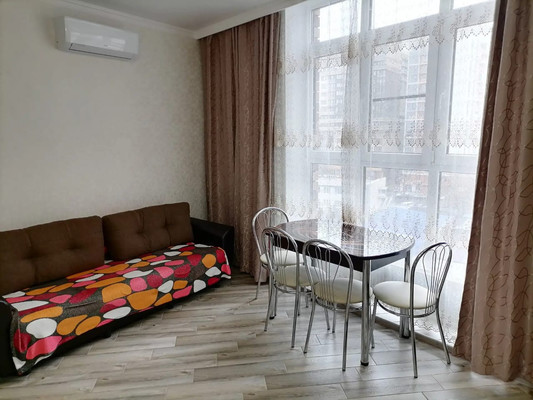 Продам двухкомнатную (2-комн.) квартиру, Толстого ул, 130к2, Анапа г