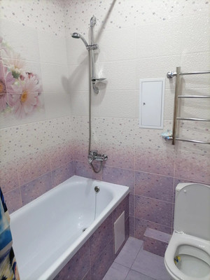 Продам двухкомнатную (2-комн.) квартиру, Толстого ул, 130к2, Анапа г