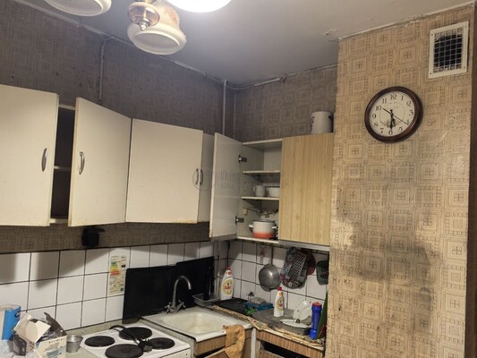 Продам двухкомнатную (2-комн.) квартиру, Беловежская ул, 39к3, Москва г