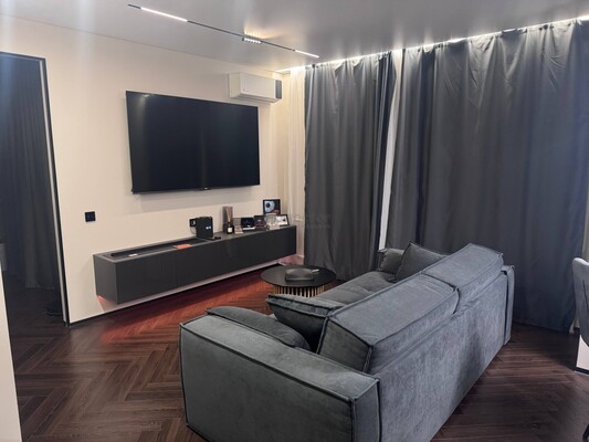 Продам двухкомнатную (2-комн.) квартиру, Дубнинская ул, 37к2, Москва г