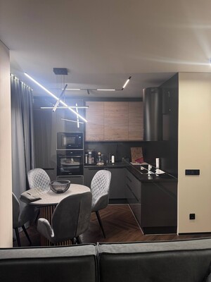 Продам двухкомнатную (2-комн.) квартиру, Дубнинская ул, 37к2, Москва г