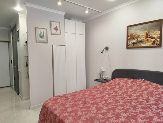 Продам однокомнатную (1-комн.) квартиру, Эйнштейна б-р, 5, Новоивановское рп