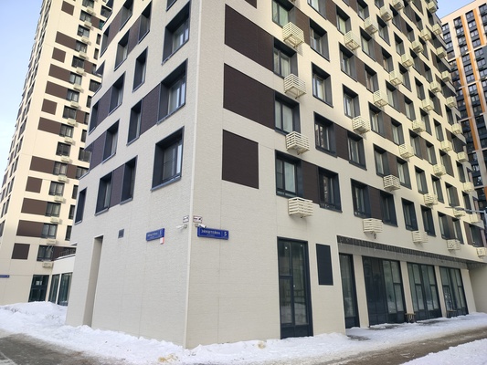 Продам однокомнатную (1-комн.) квартиру, Эйнштейна б-р, 5, Новоивановское рп