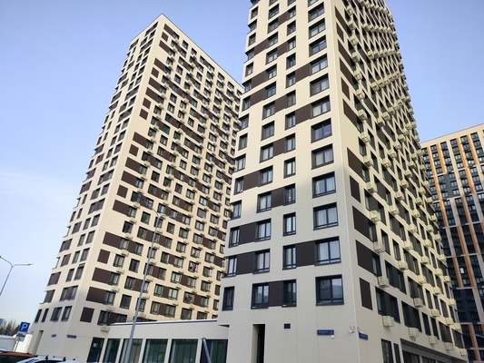 Продам однокомнатную (1-комн.) квартиру, Эйнштейна б-р, 5, Новоивановское рп