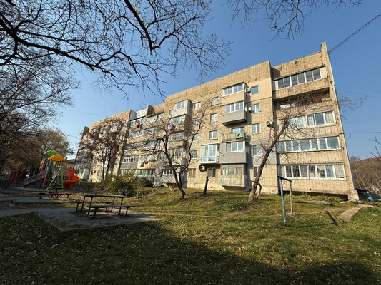 Продам двухкомнатную (2-комн.) квартиру, Юбилейная ул, 1А, Находка г