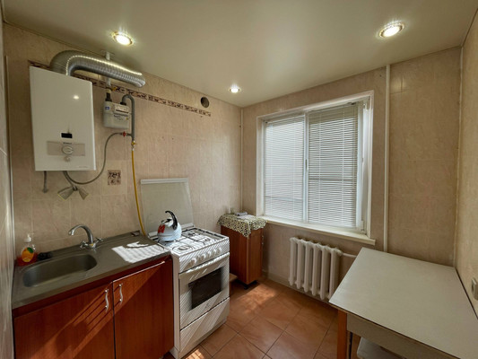 Продам многокомнатную квартиру, Ашурова ул, 4, Нальчик г