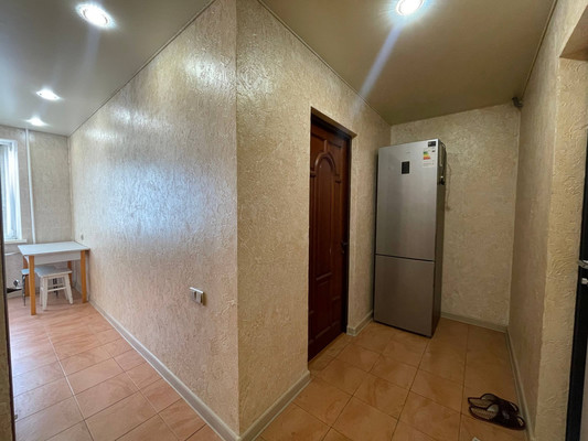 Продам многокомнатную квартиру, Ашурова ул, 4, Нальчик г