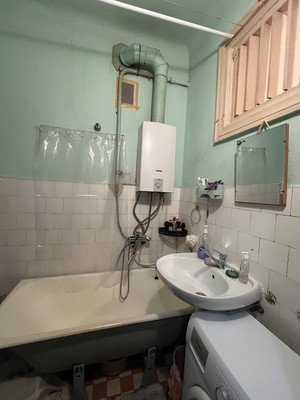 Продам комнату в 3-комн. квартире, Сахарный пер, 2/35, Санкт-Петербург г