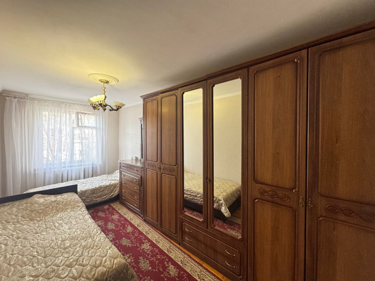 Продам двухкомнатную (2-комн.) квартиру, 2 Таманской Дивизии ул, 468, Нальчик г