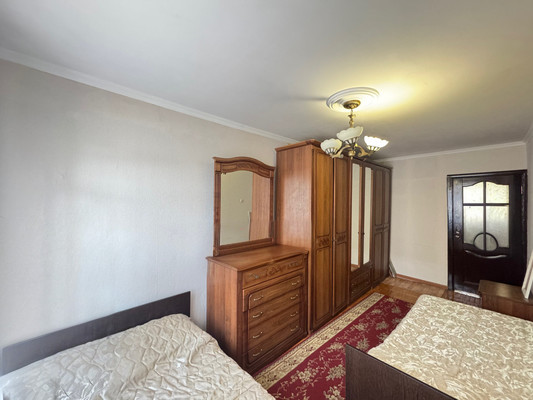 Продам двухкомнатную (2-комн.) квартиру, 2 Таманской Дивизии ул, 468, Нальчик г