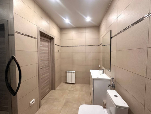 Продам двухкомнатную (2-комн.) квартиру, Авиаторов ул, 4г, Красноярск г