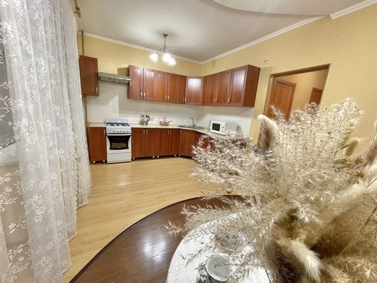 Продам двухкомнатную (2-комн.) квартиру, Красноармейская ул, 26, Ханты-Мансийск г