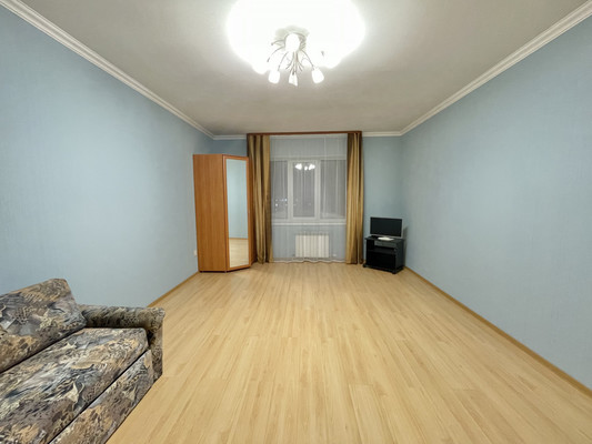 Продам двухкомнатную (2-комн.) квартиру, Красноармейская ул, 26, Ханты-Мансийск г