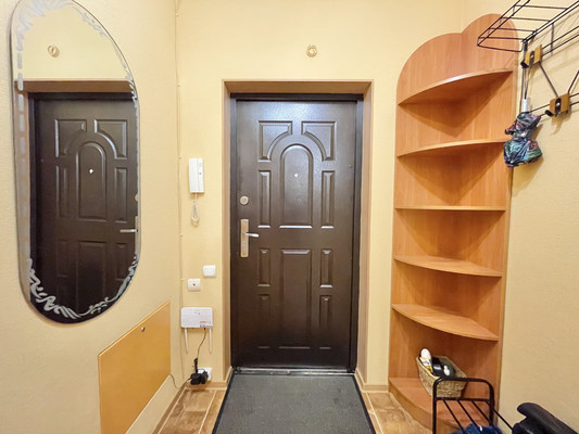 Продам двухкомнатную (2-комн.) квартиру, Красноармейская ул, 26, Ханты-Мансийск г