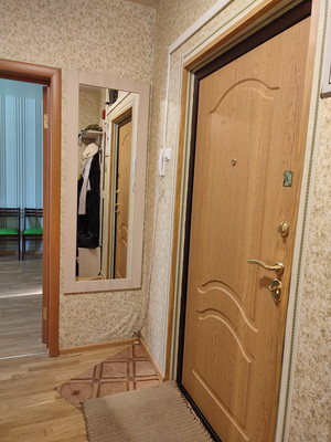 Продам двухкомнатную (2-комн.) квартиру, Авиаторов ул, 5, Москва г