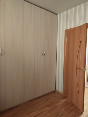 Продам двухкомнатную (2-комн.) квартиру, Авиаторов ул, 5, Москва г