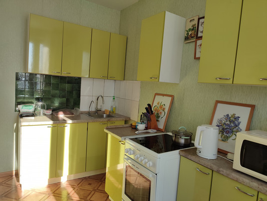 Продам двухкомнатную (2-комн.) квартиру, Авиаторов ул, 5, Москва г