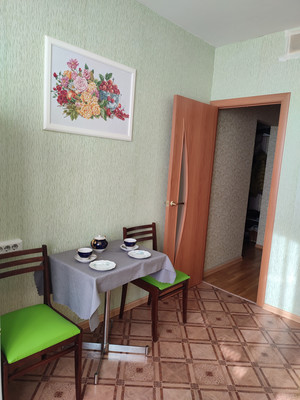 Продам двухкомнатную (2-комн.) квартиру, Авиаторов ул, 5, Москва г